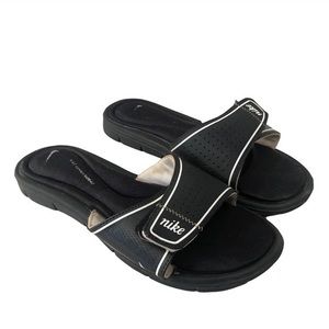 Nike Women's Comfort Slide Sandal Size 8.5